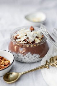 Overnight oats and spoon